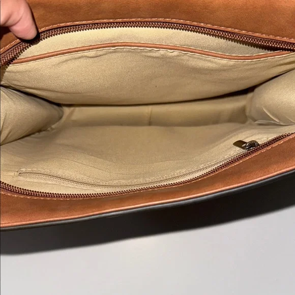 Missnine Brown Crossbody Bag - Picture 4 of 7